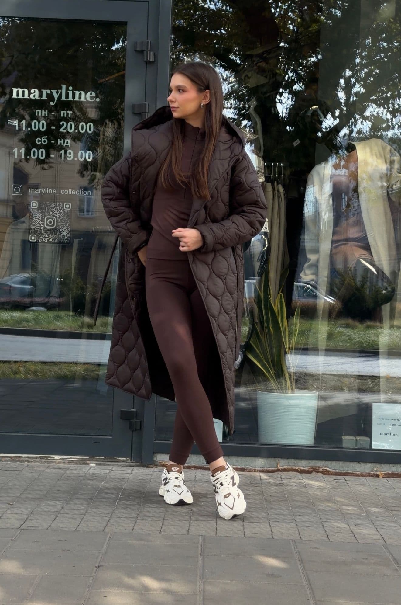 Куртка-пальто стьобана жіноча Maxi maryline в шоколадному кольорі — фото 5